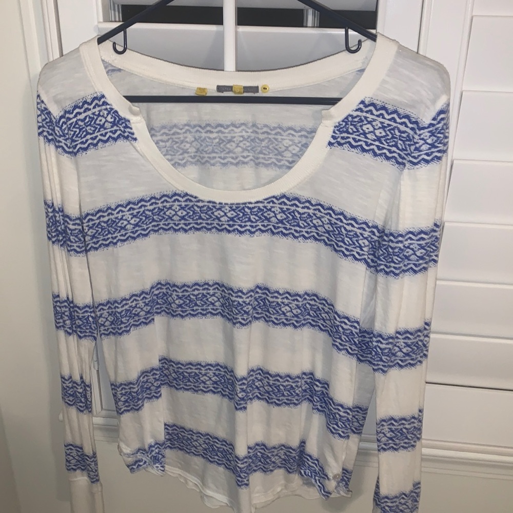 Blue geometric printed long sleeve shirt